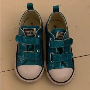 Converse kids sneakers